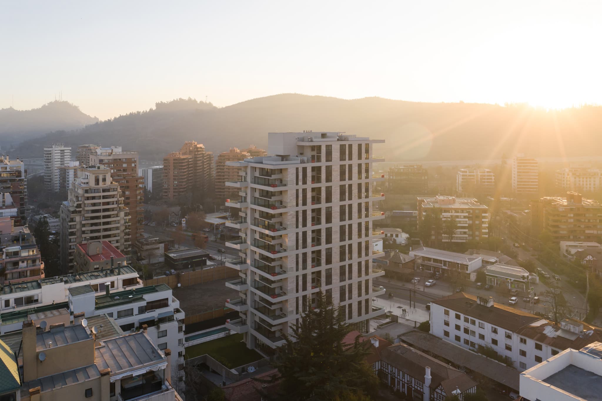 Novel Housing in Casa Vitacura